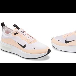 Nike Air Max Dia Sneakers